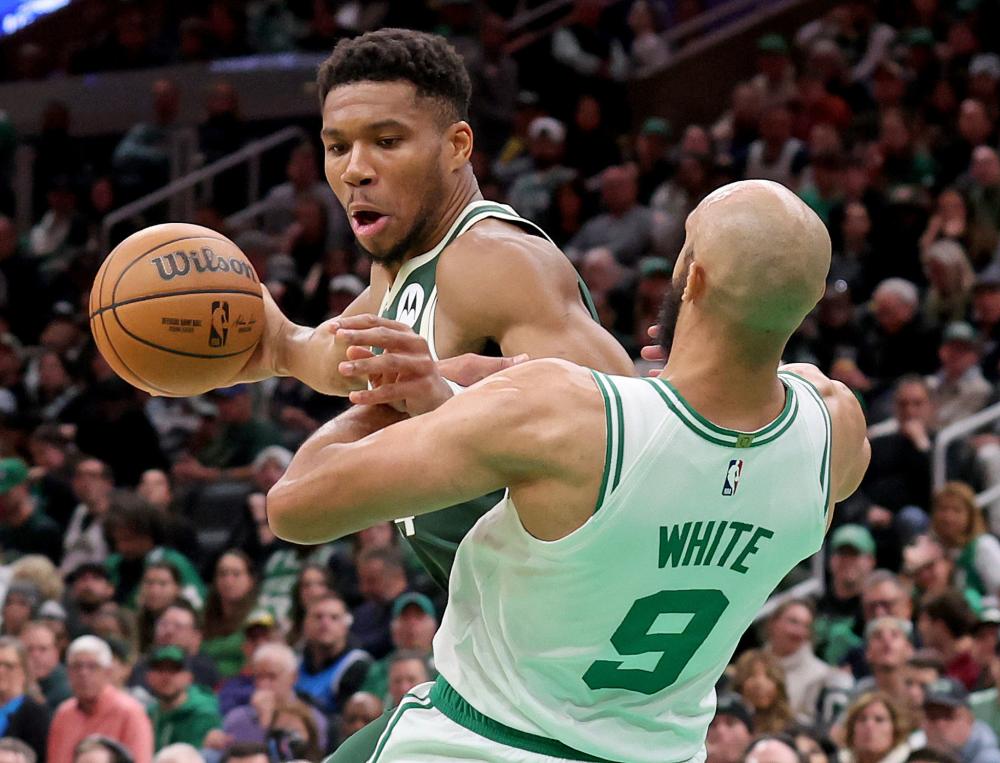 并迅速做出 并迅速做出