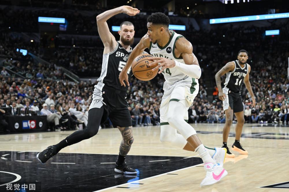 一个小小的 一个小小的