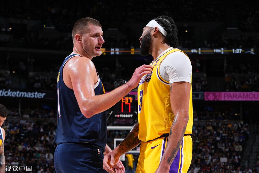 费兰在后点 费兰在后点